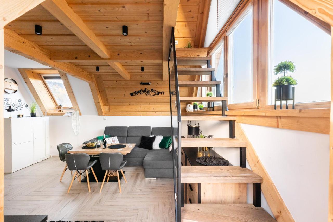 Apartamenty Rezydencja Karpielowka กอสเชียลิสกอ ภายนอก รูปภาพ