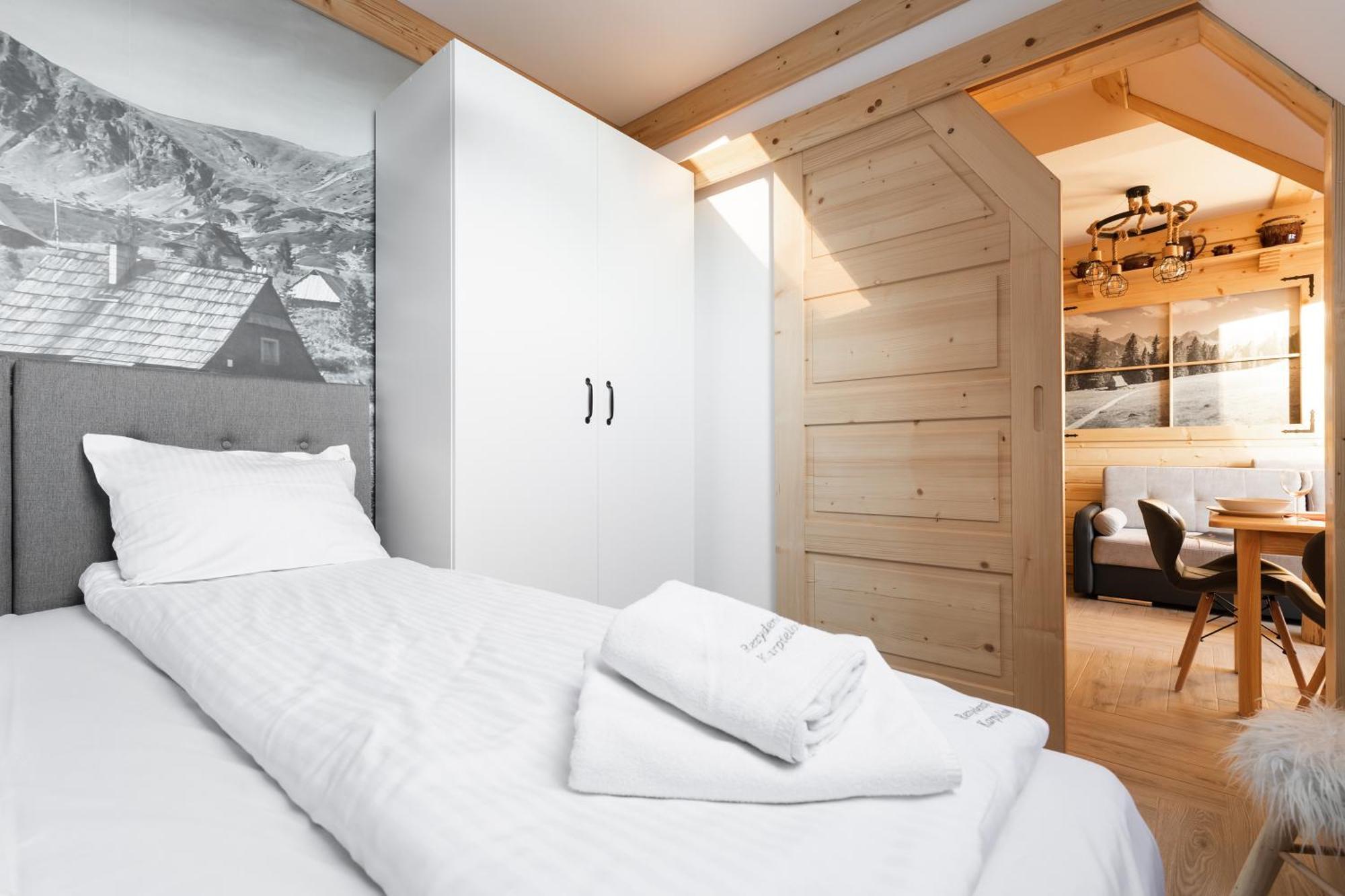 Apartamenty Rezydencja Karpielowka กอสเชียลิสกอ ห้อง รูปภาพ
